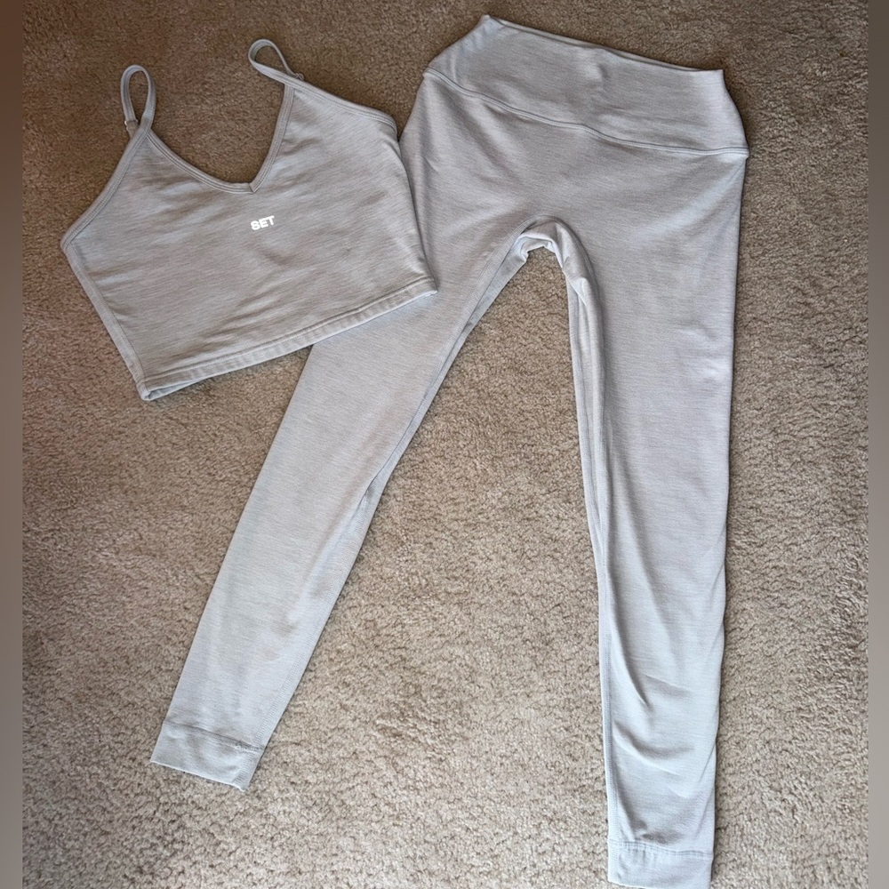 SET Active Light Gray Leggings and Top Set
